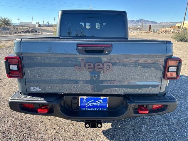 new 2025 Jeep Gladiator car