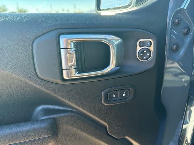 new 2025 Jeep Gladiator car