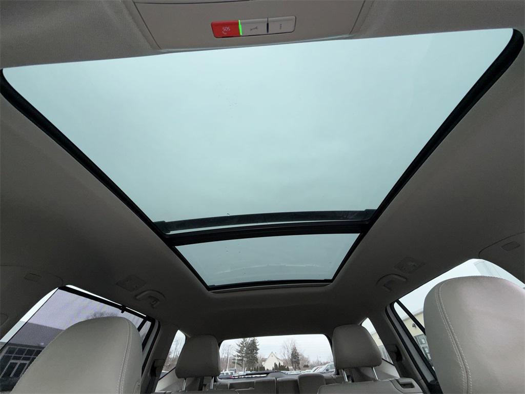 used 2021 Volkswagen Atlas car, priced at $26,905