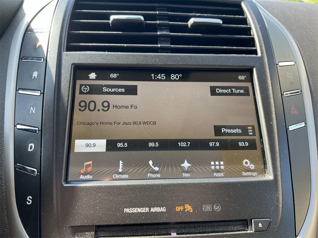 2017 LUXE SILVER METALLIC Lincoln MKC