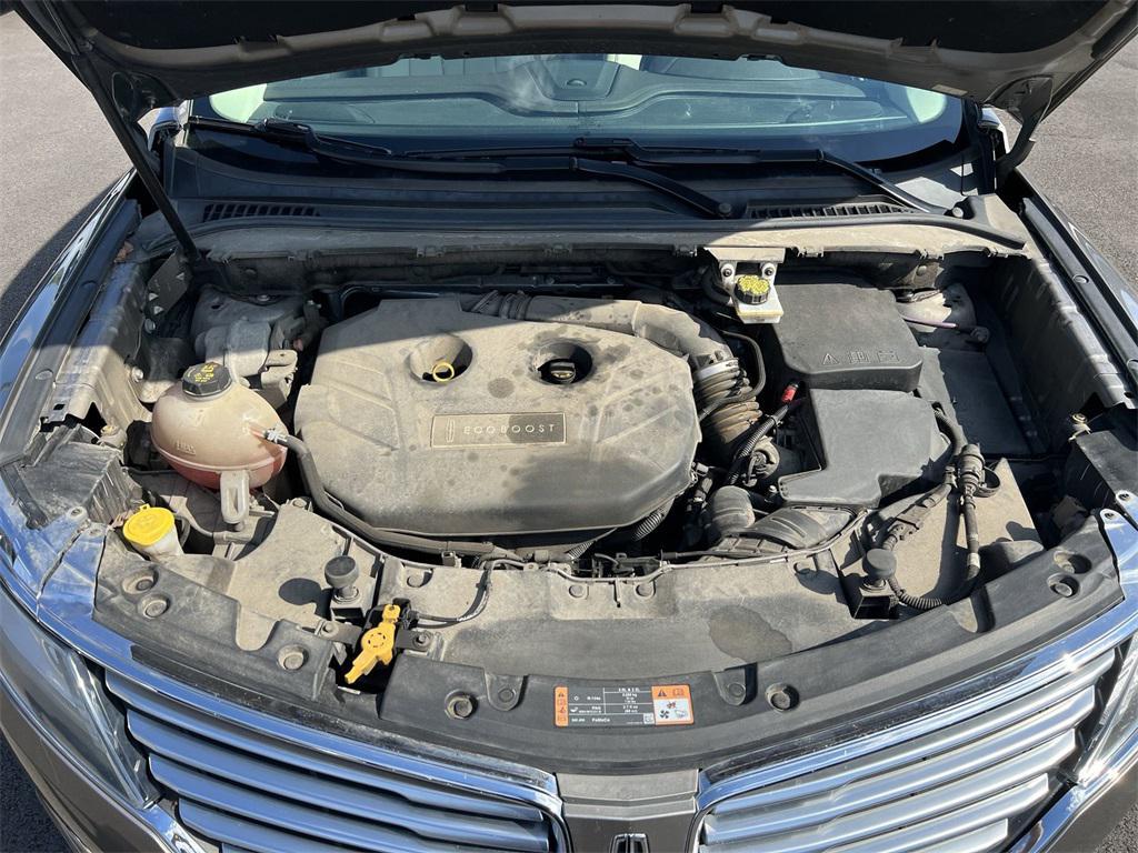 2017 LUXE SILVER METALLIC Lincoln MKC