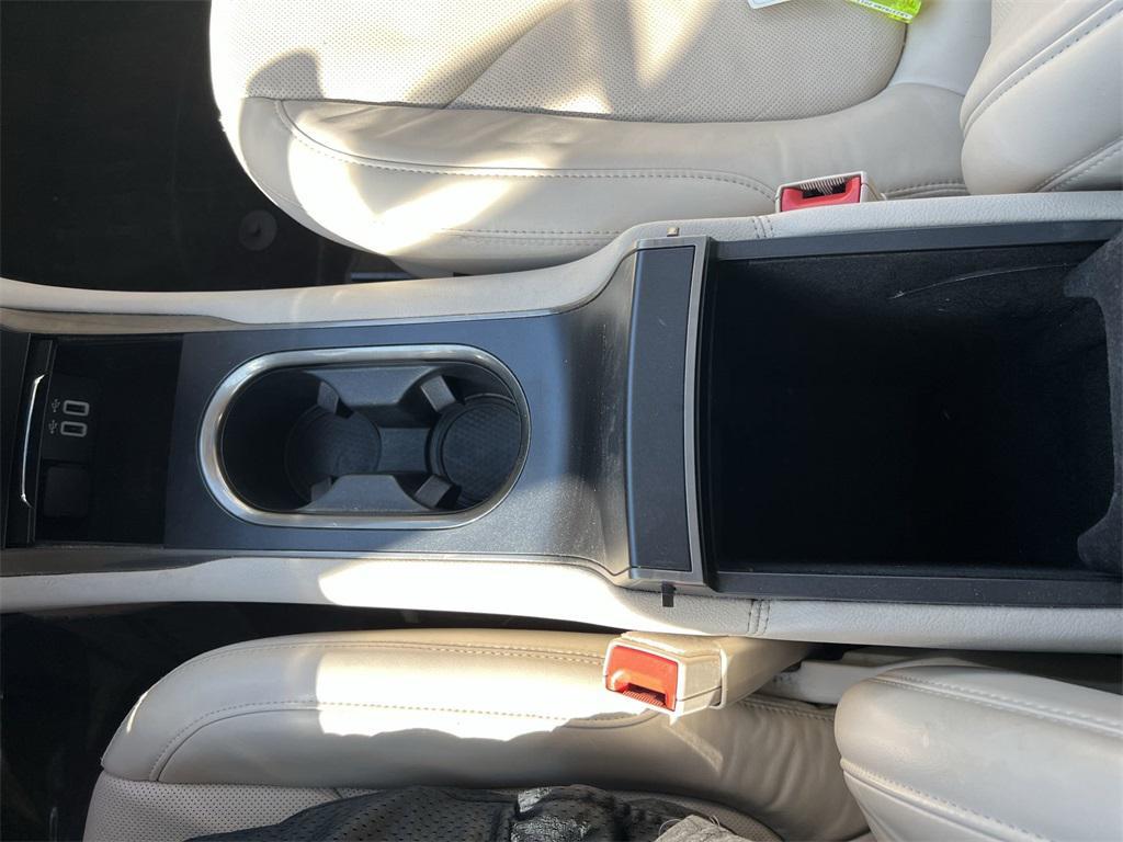 2017 LUXE SILVER METALLIC Lincoln MKC