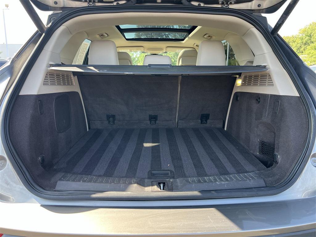 2017 LUXE SILVER METALLIC Lincoln MKC