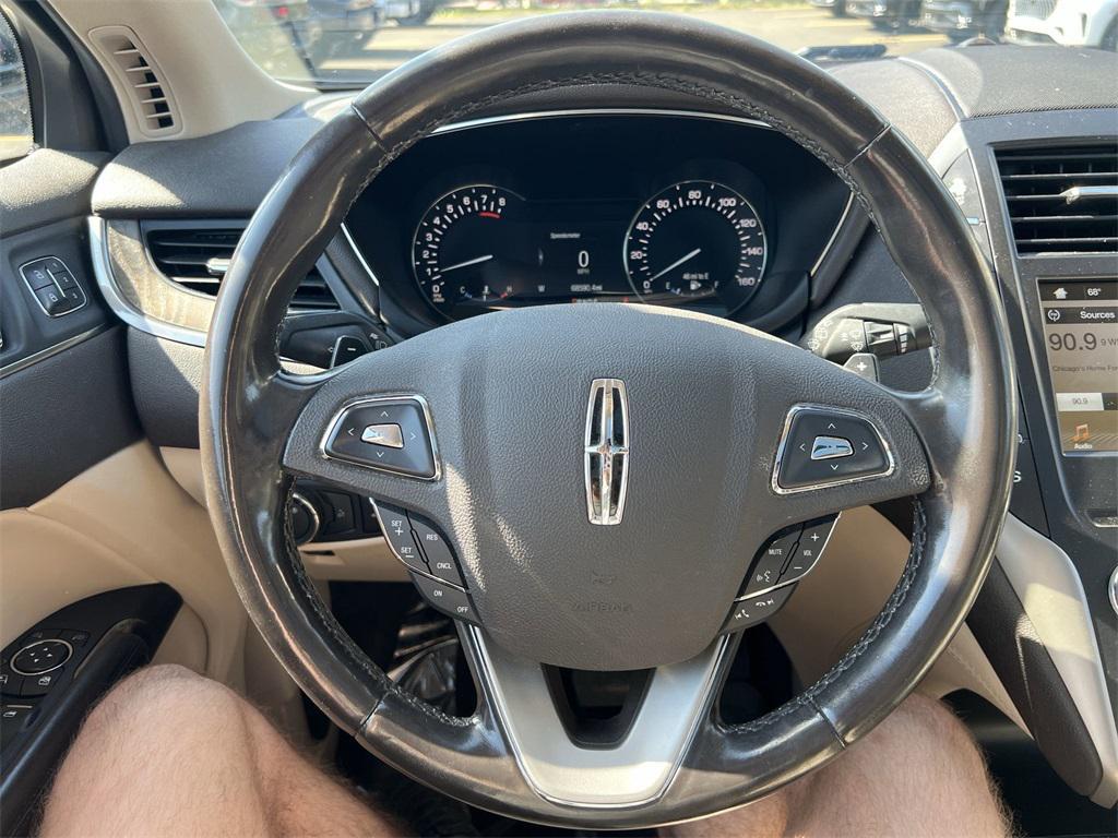 2017 LUXE SILVER METALLIC Lincoln MKC