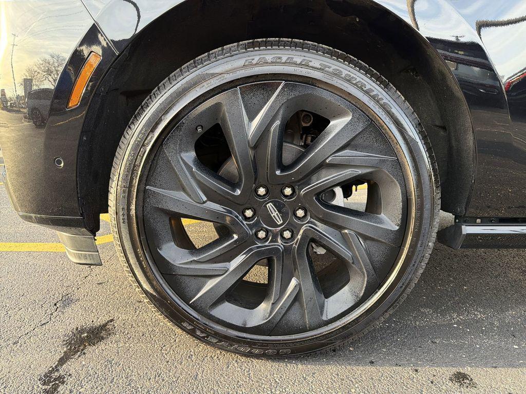 used 2025 Lincoln Navigator car, priced at $98,295