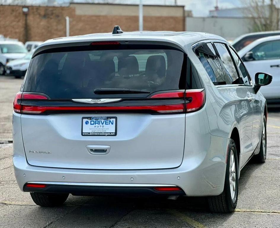 used 2024 Chrysler Pacifica car, priced at $27,980