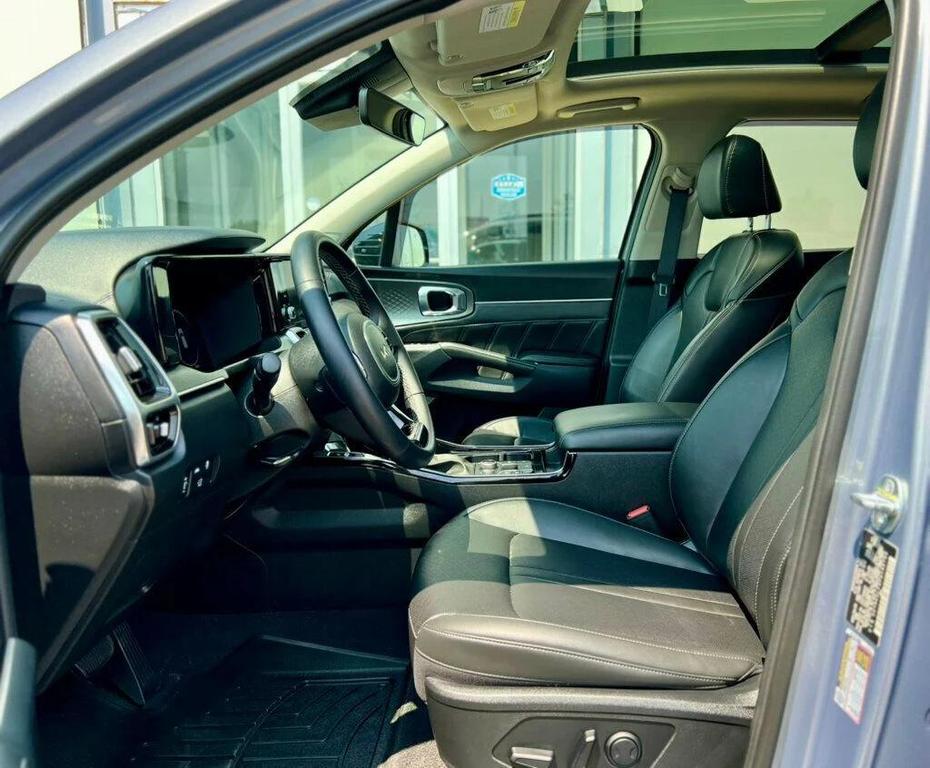 used 2023 Kia Sorento car, priced at $29,780