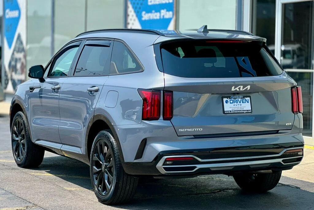 used 2023 Kia Sorento car, priced at $29,780