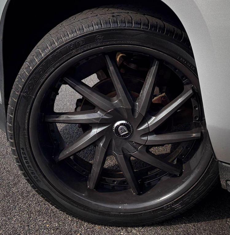 used 2016 Cadillac Escalade car, priced at $25,550