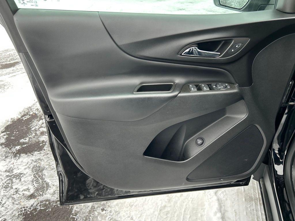 used 2022 Chevrolet Equinox car, priced at $19,785