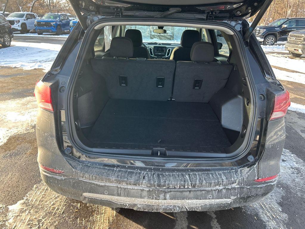 used 2023 Chevrolet Equinox car, priced at $20,467