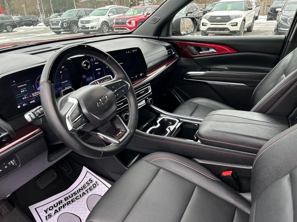 used 2024 Chevrolet Traverse car, priced at $41,352