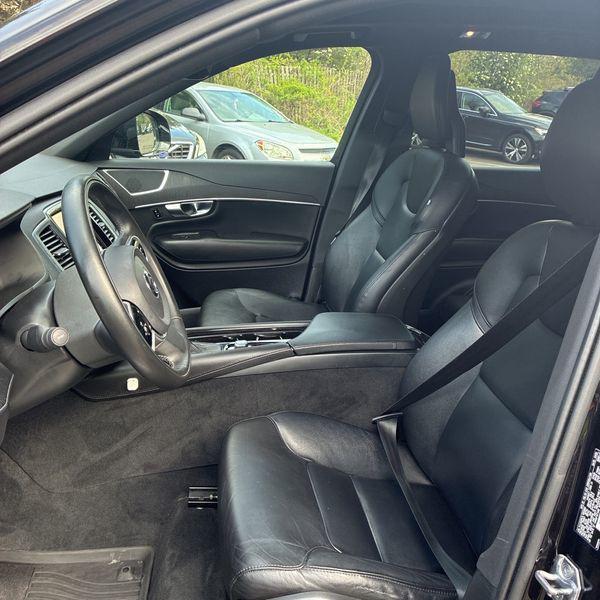 used 2020 Volvo XC90 car, priced at $25,225