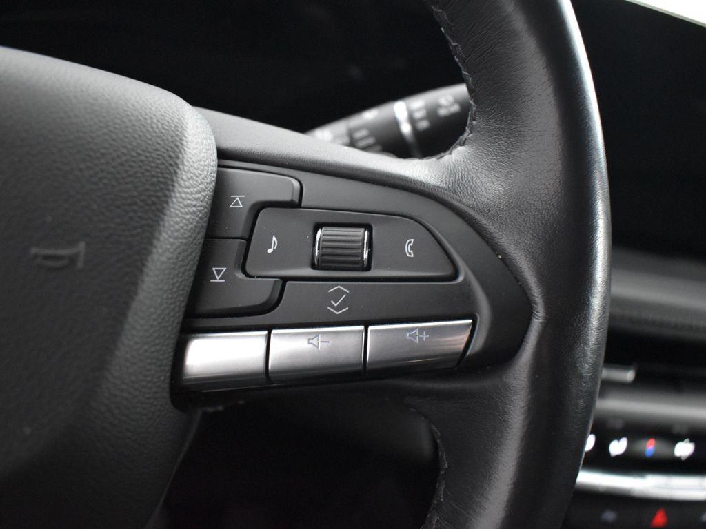 used 2024 Cadillac XT4 car, priced at $28,432