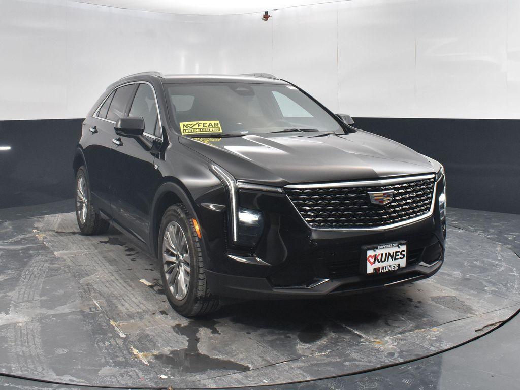 used 2024 Cadillac XT4 car, priced at $28,432