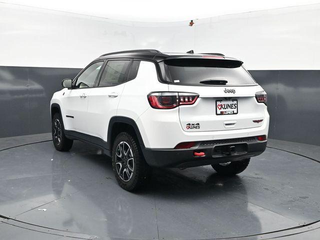 new 2026 Jeep Compass car, priced at $38,598