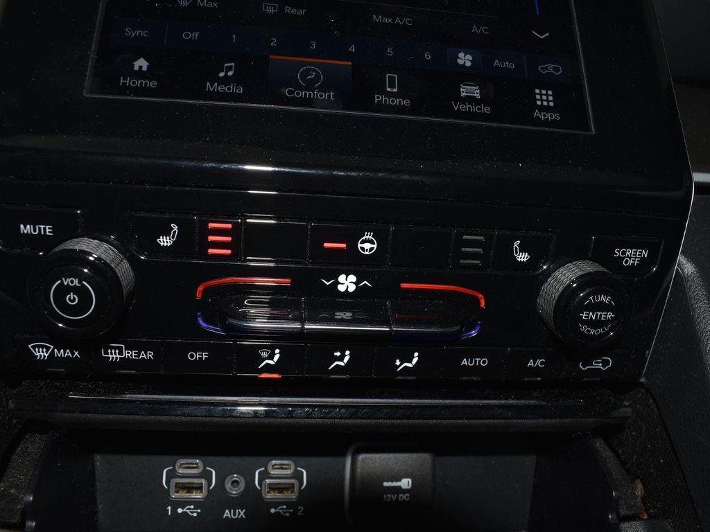 used 2024 Jeep Grand Cherokee L car, priced at $34,110