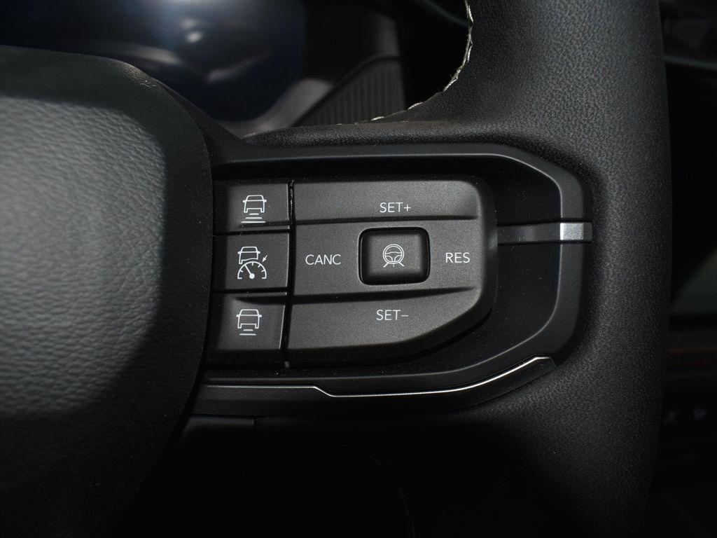 new 2026 Jeep Cherokee car, priced at $45,827