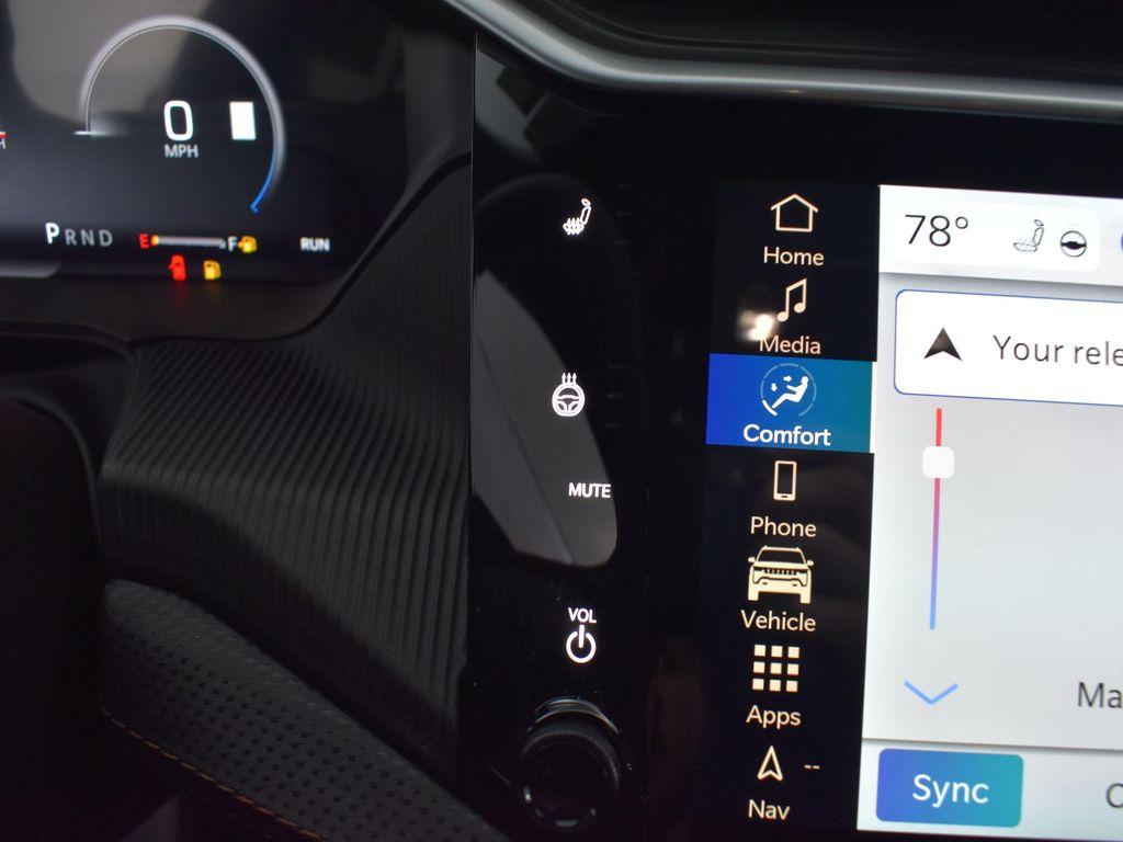 new 2026 Jeep Cherokee car, priced at $45,827