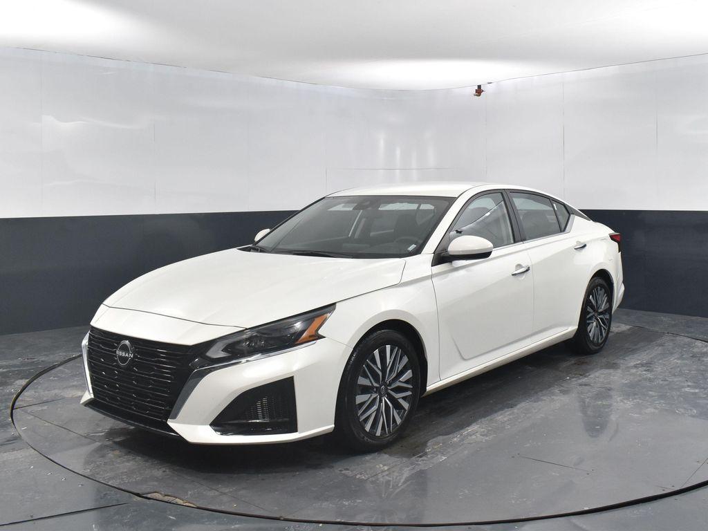 used 2023 Nissan Altima car, priced at $19,531