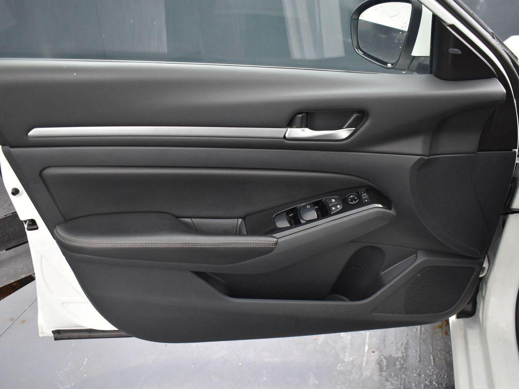 used 2023 Nissan Altima car, priced at $19,531