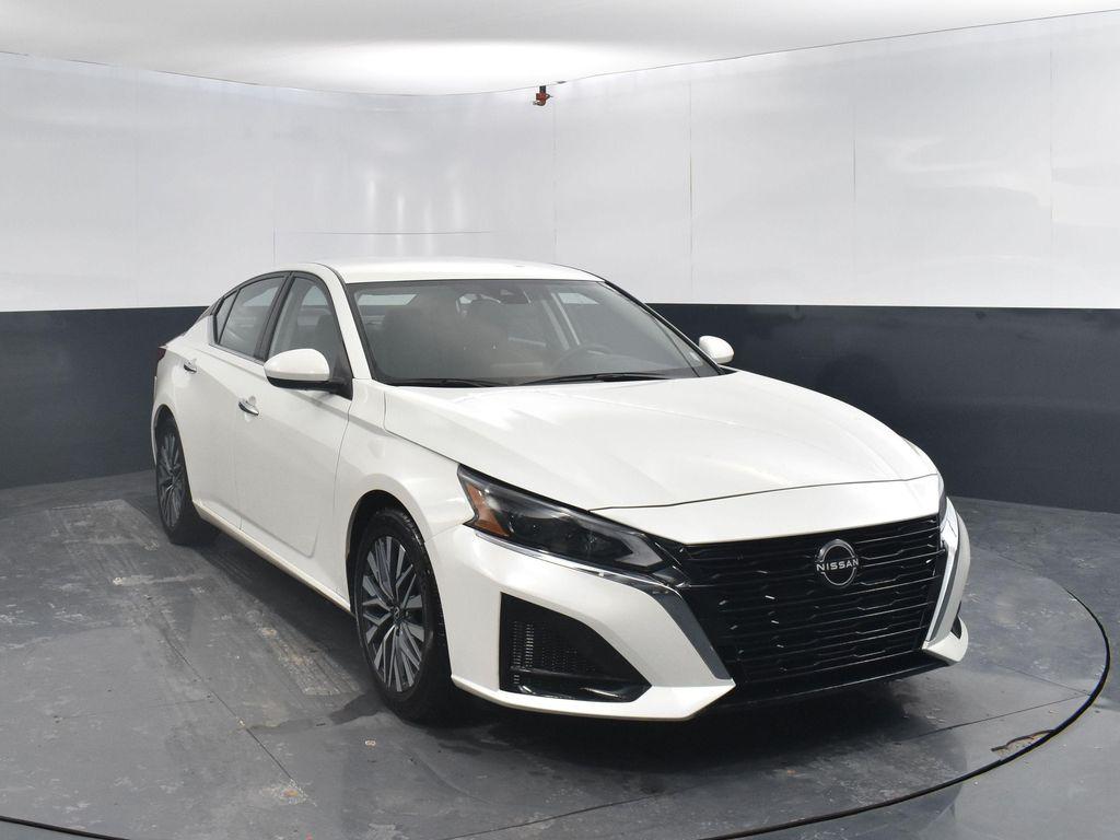 used 2023 Nissan Altima car, priced at $19,531