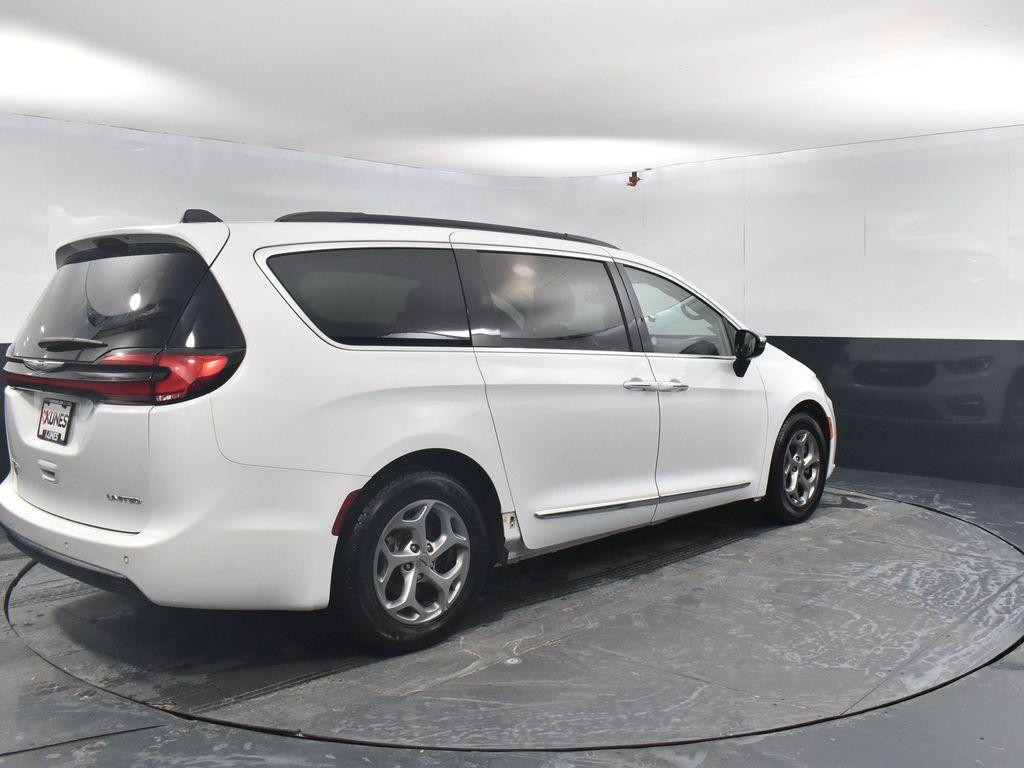 used 2023 Chrysler Pacifica car, priced at $26,995