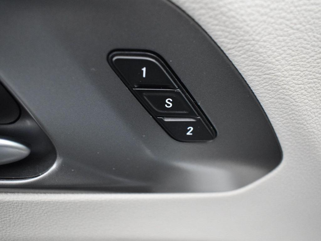 used 2024 Chrysler Pacifica Hybrid car, priced at $28,907