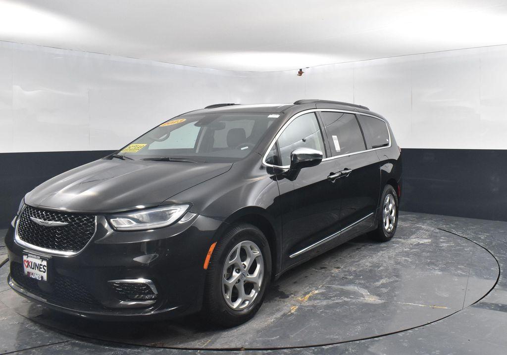 used 2023 Chrysler Pacifica car, priced at $25,436