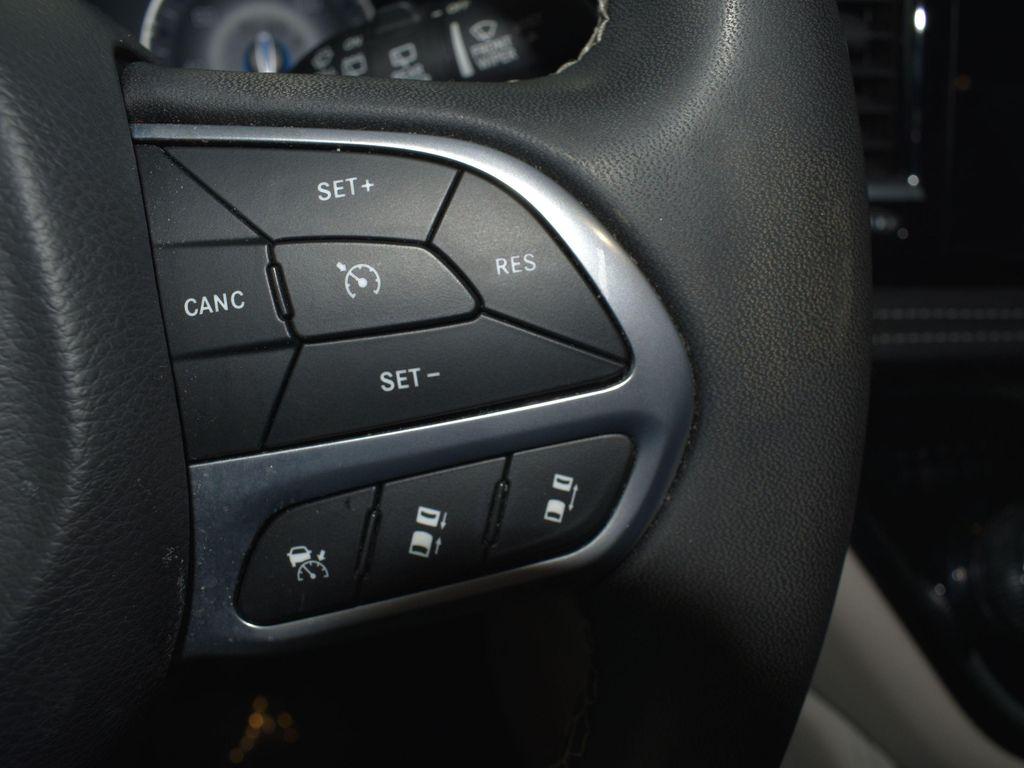 used 2023 Chrysler Pacifica car, priced at $25,436