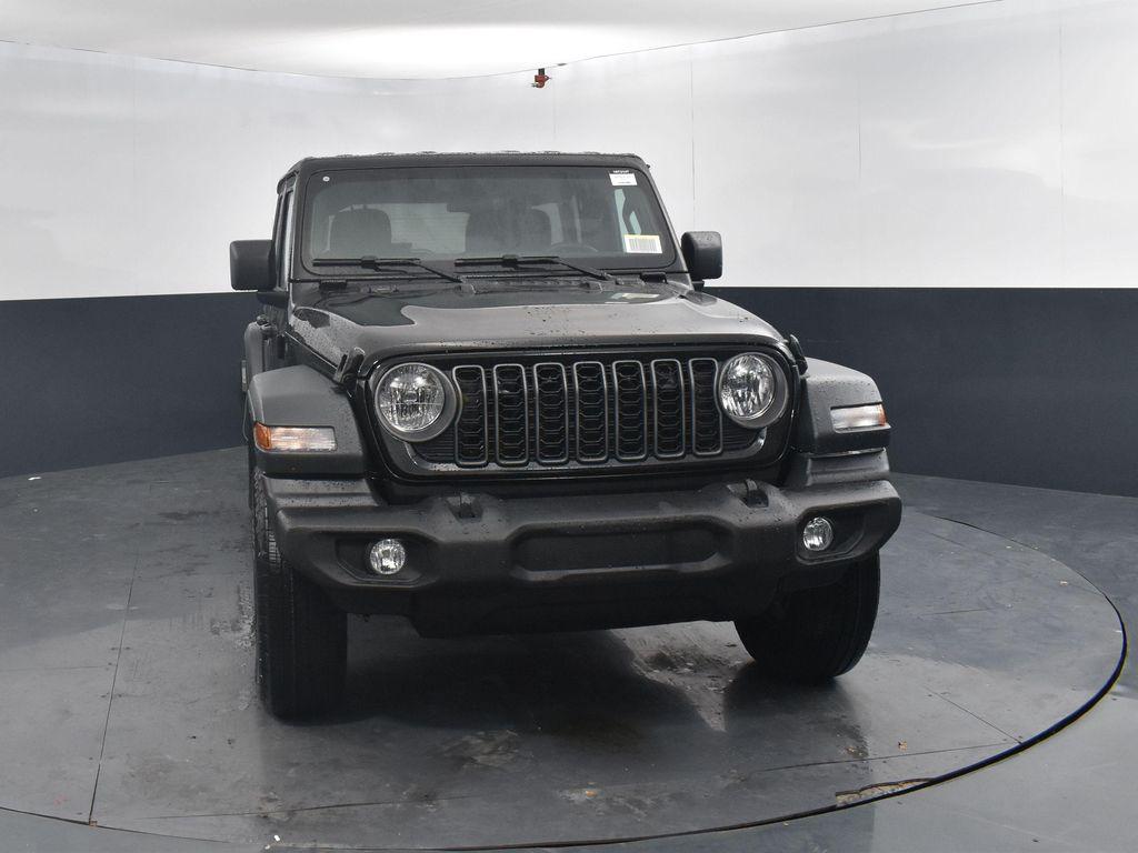 new 2026 Jeep Wrangler car, priced at $43,613