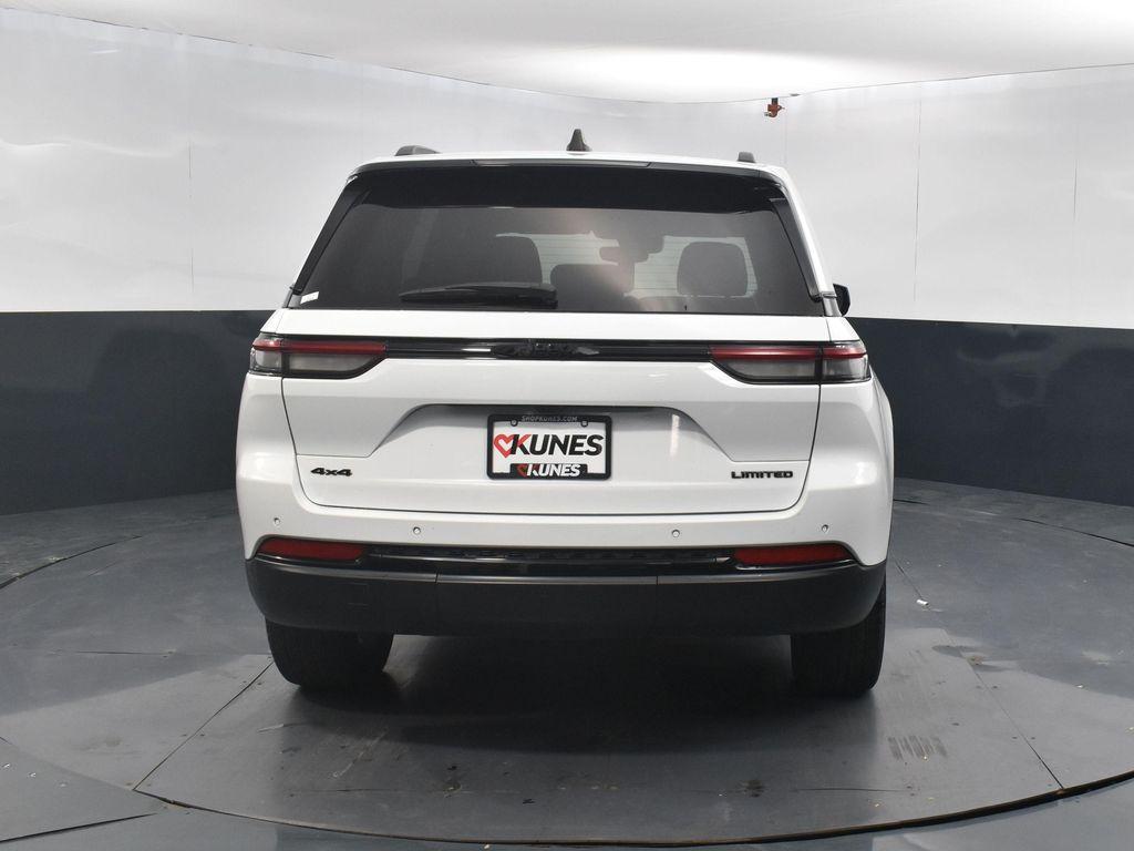 used 2023 Jeep Grand Cherokee car, priced at $27,687