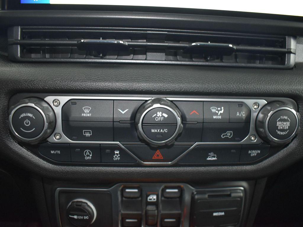 new 2026 Jeep Wrangler car, priced at $45,974