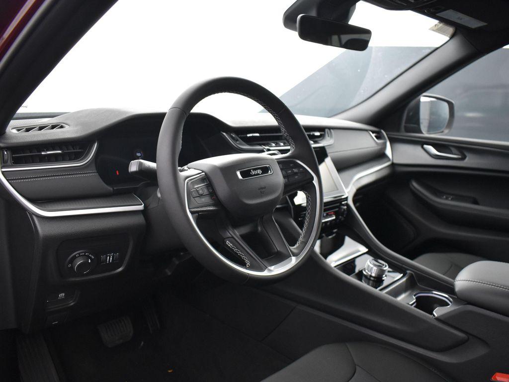 new 2025 Jeep Grand Cherokee L car, priced at $35,397