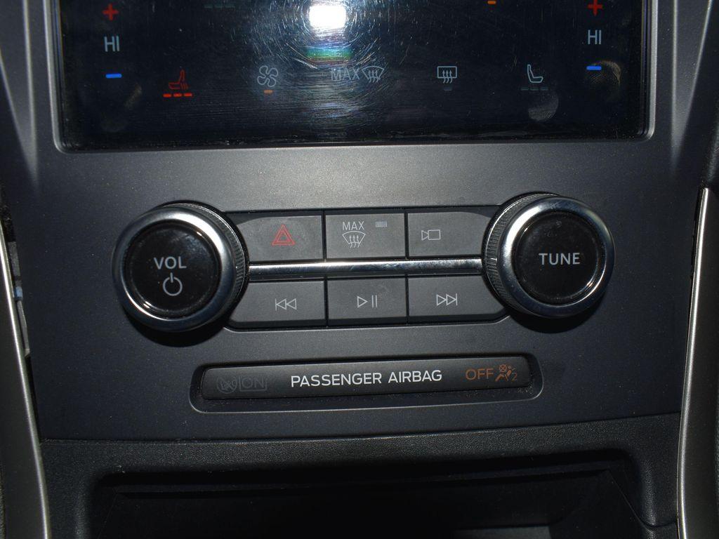 used 2024 Ford Edge car, priced at $22,254