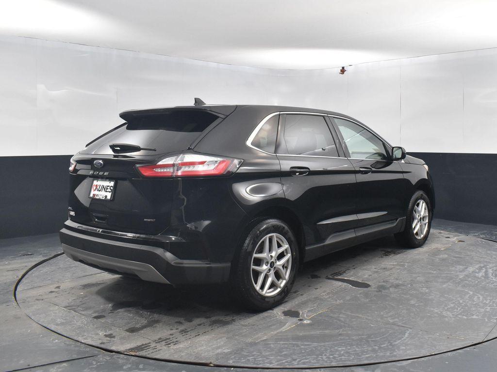used 2024 Ford Edge car, priced at $22,254