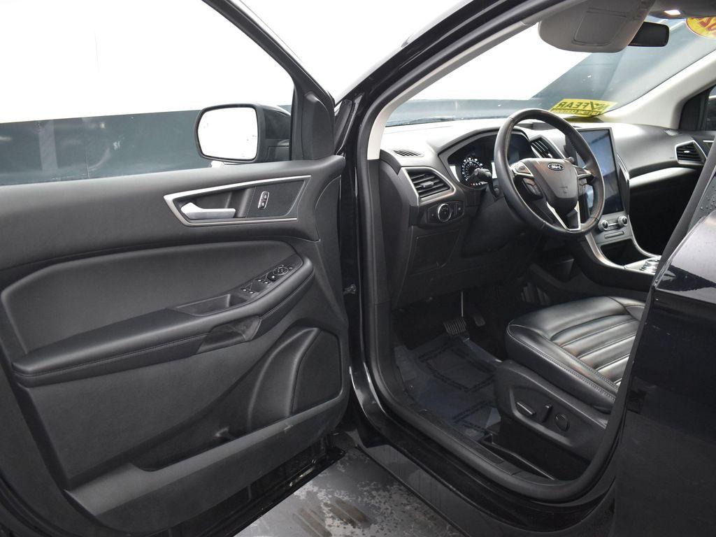 used 2024 Ford Edge car, priced at $22,254