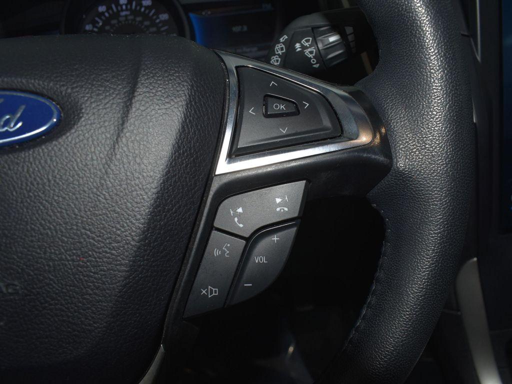 used 2024 Ford Edge car, priced at $22,254