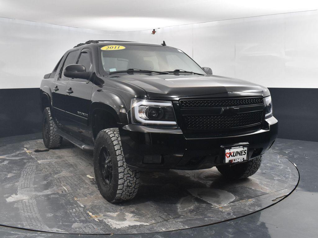 used 2011 Chevrolet Avalanche car, priced at $14,495