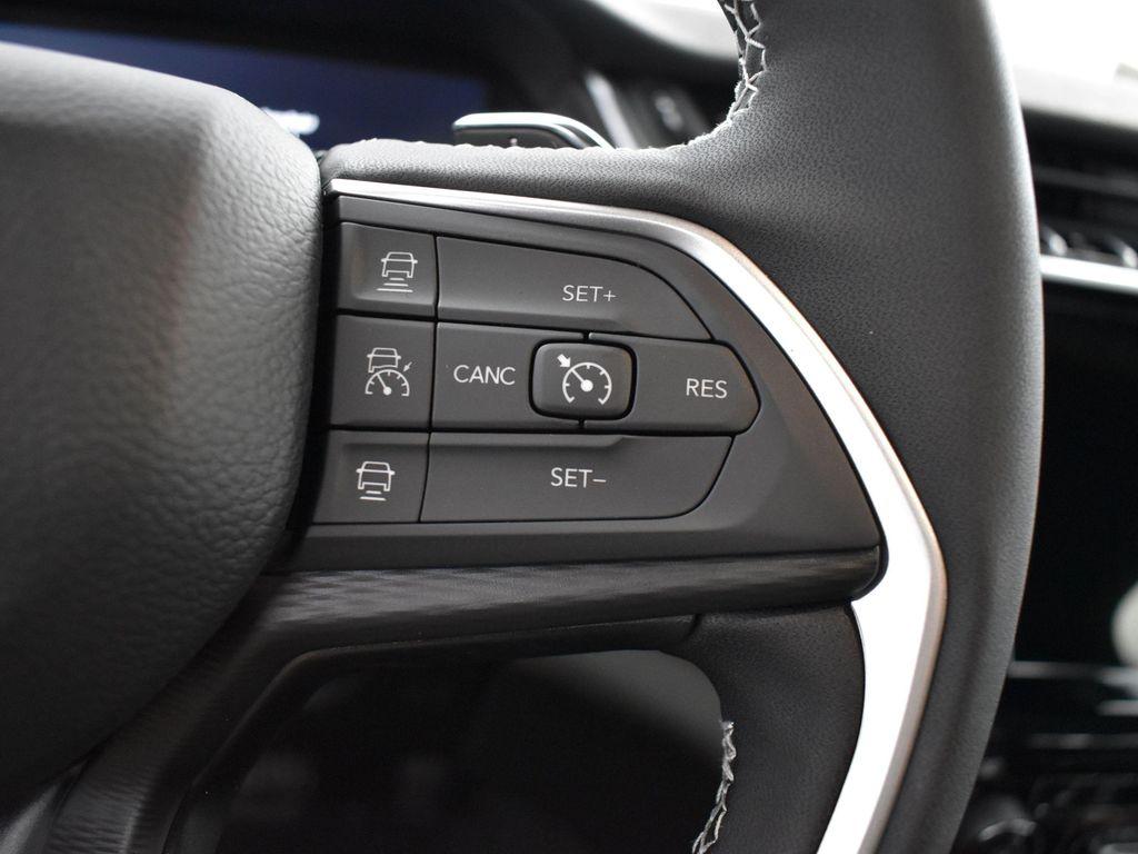 new 2025 Jeep Grand Cherokee car, priced at $46,016