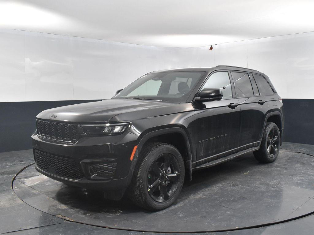new 2025 Jeep Grand Cherokee car, priced at $46,016
