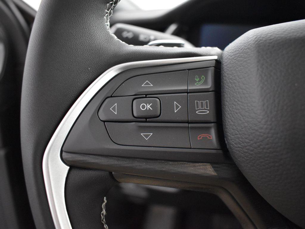 new 2025 Jeep Grand Cherokee car, priced at $46,016