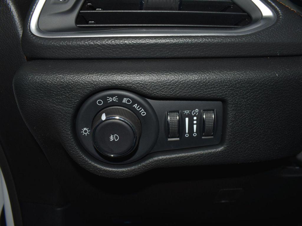 new 2026 Chrysler Pacifica car, priced at $57,352
