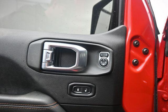 used 2021 Jeep Gladiator car, priced at $29,147