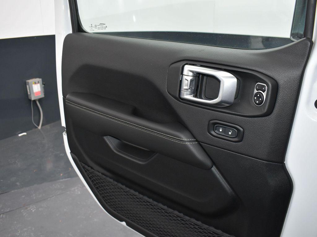 used 2021 Jeep Wrangler Unlimited car, priced at $28,150