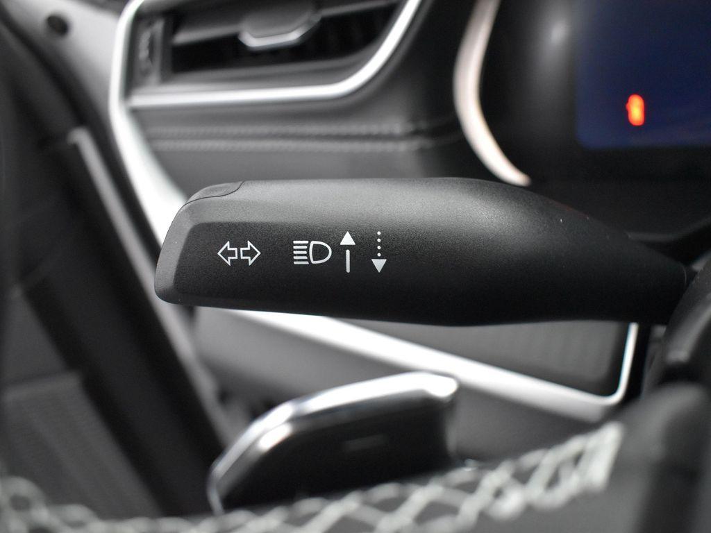 new 2025 Jeep Grand Cherokee car, priced at $44,928