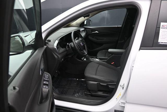 used 2025 Buick Encore GX car, priced at $22,413