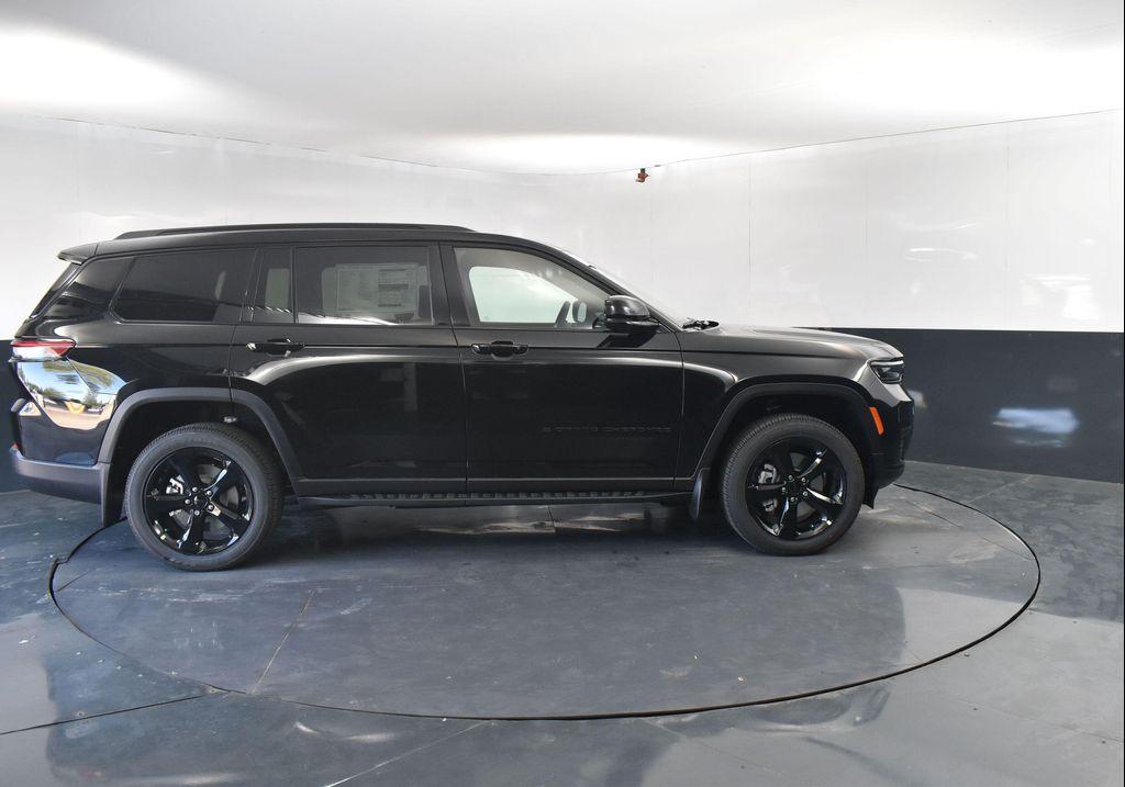 new 2025 Jeep Grand Cherokee L car, priced at $45,151
