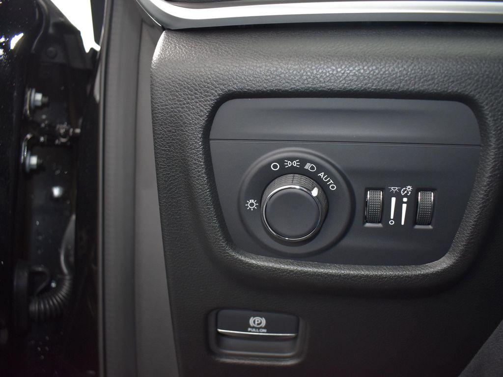 new 2025 Jeep Grand Cherokee L car, priced at $45,151