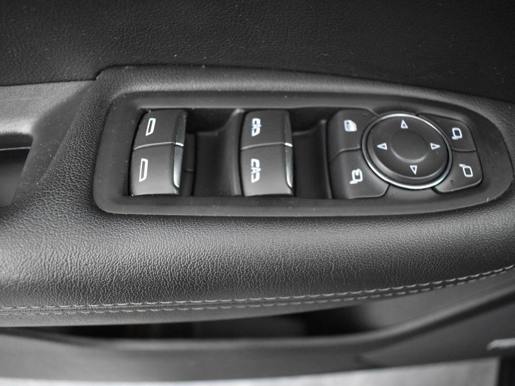 used 2023 Cadillac XT5 car, priced at $27,849